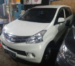 sewa avanza bali lepas kunci