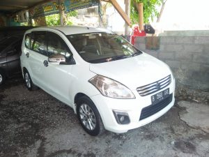 sewa mobil ertiga bali
